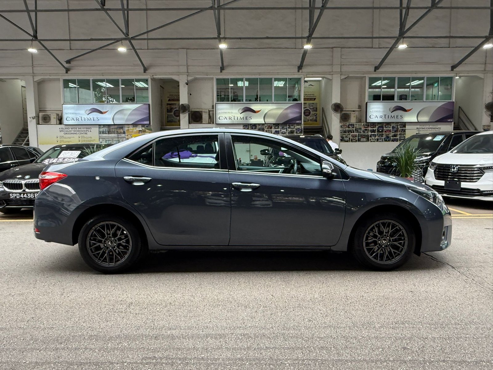 Toyota Corolla Altis 1.6 Standard
